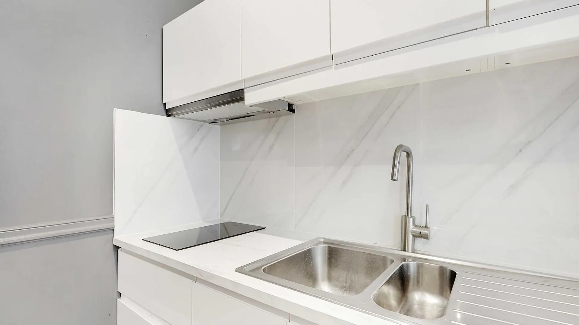 Apartment Welcoming Studio - 3P - Place De La Republique Paris France